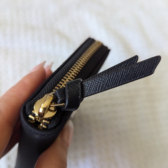 Kate Spade New York Wallet Black Darcy Darci Wilson Road Zip Around Billfold - Picture 4 of 15